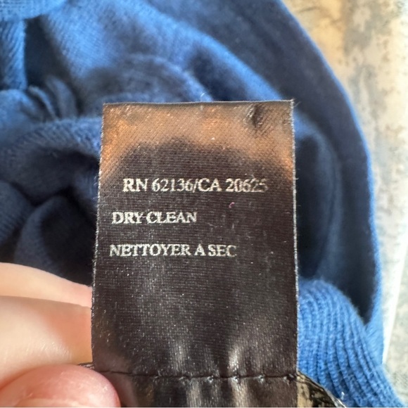 VTG Guess Wool Keyhole Turtleneck Sweater Top Size S Navy Blue Y2K Retro Hippie - Picture 13 of 13